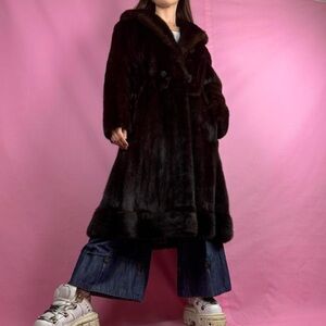 Vintage 70s mahogany brown fur long coat sz small Mink/Sable Fur Schmerel Bros